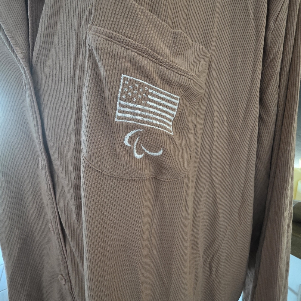 SKIMS Ribbed Button-Up Pajama Set - Picture 4 of 10